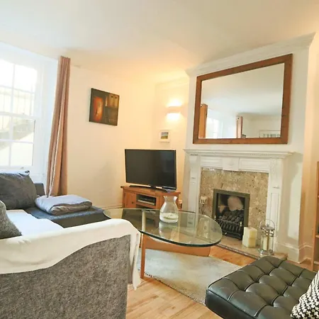 Two Bedroom Meridian Place * Bristol